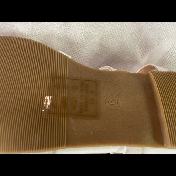 Fashion Nova gladiator sandals - Picture 2 of 6